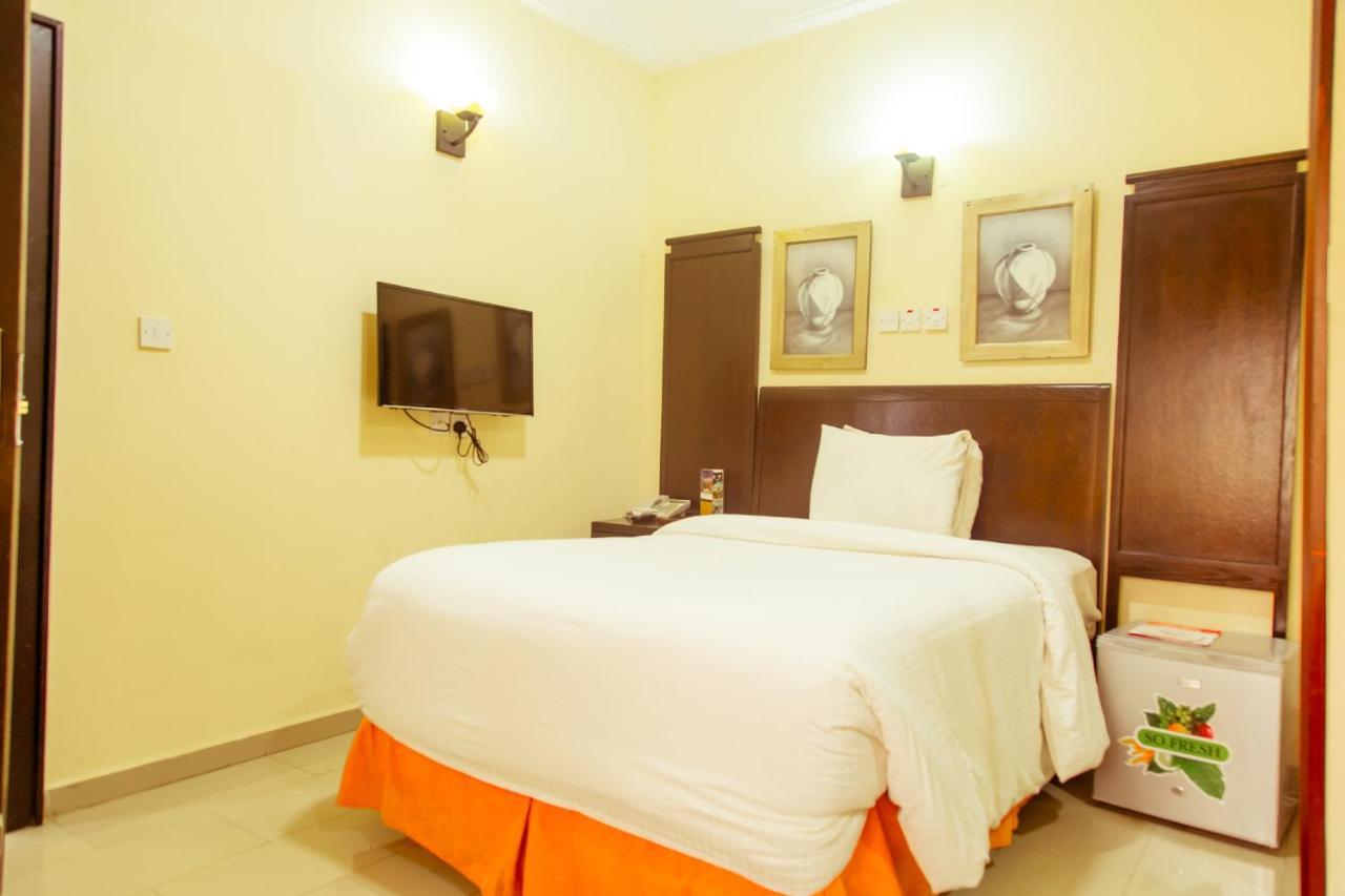 Hotel Reno Abuja Buitenkant foto