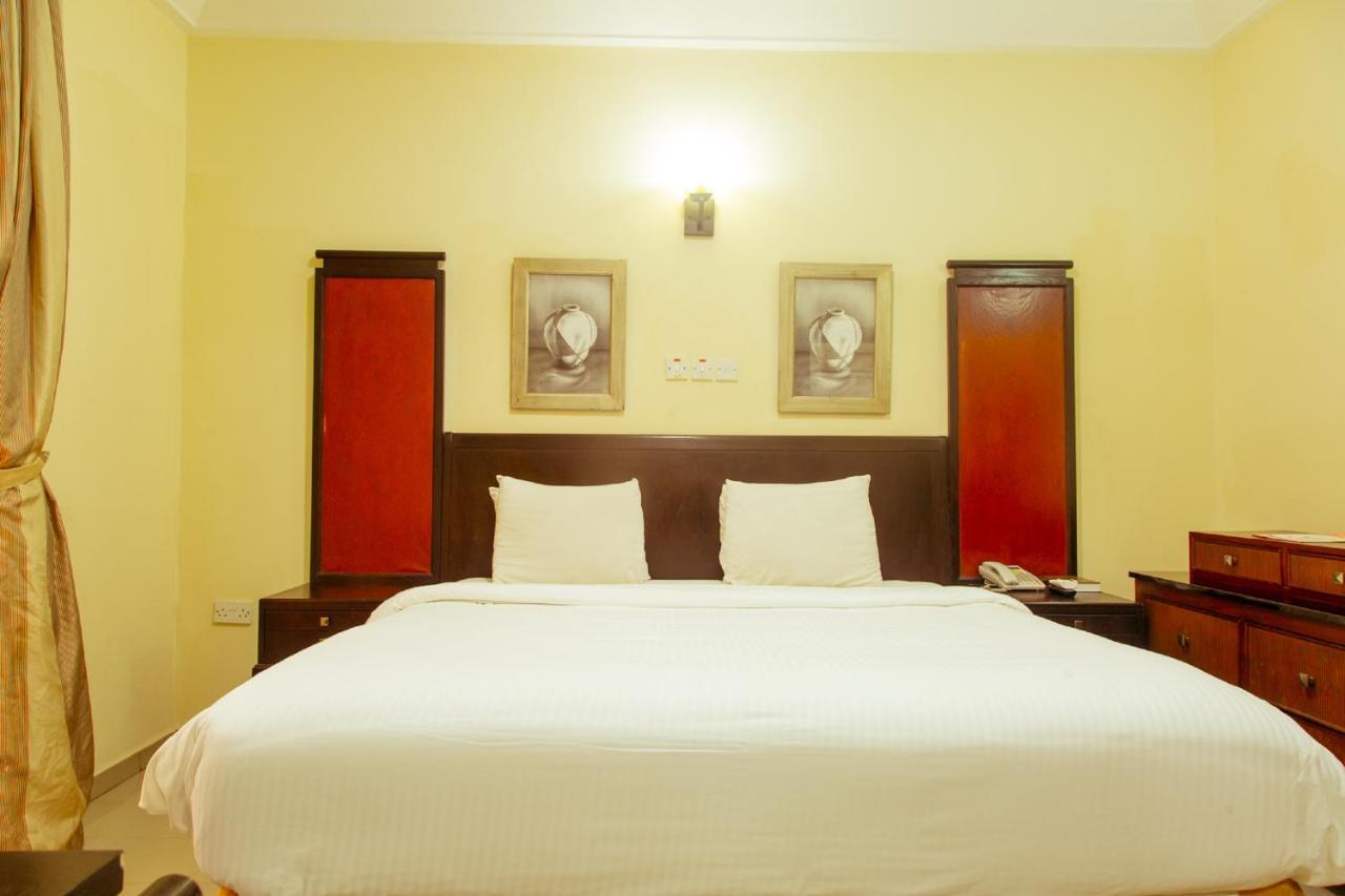 Hotel Reno Abuja Buitenkant foto