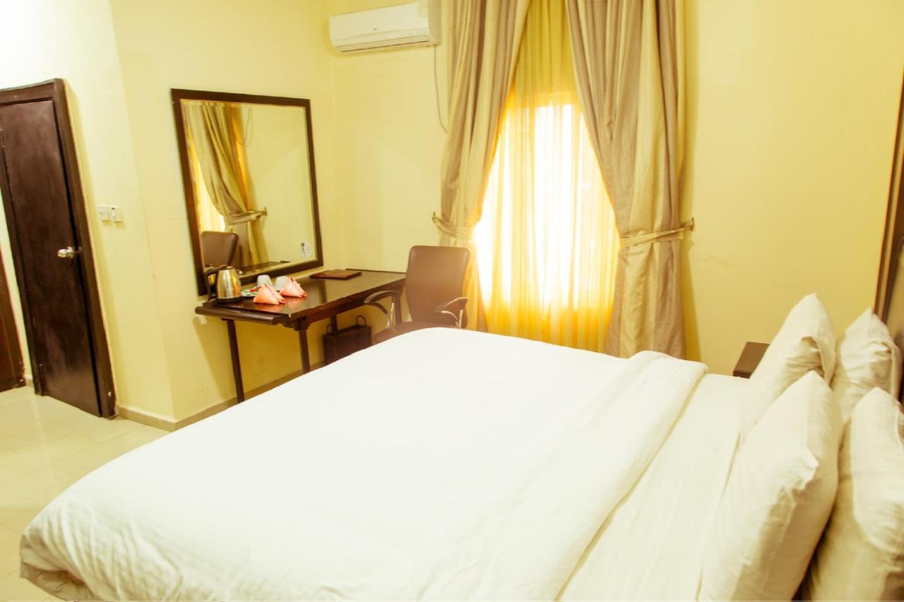 Hotel Reno Abuja Buitenkant foto